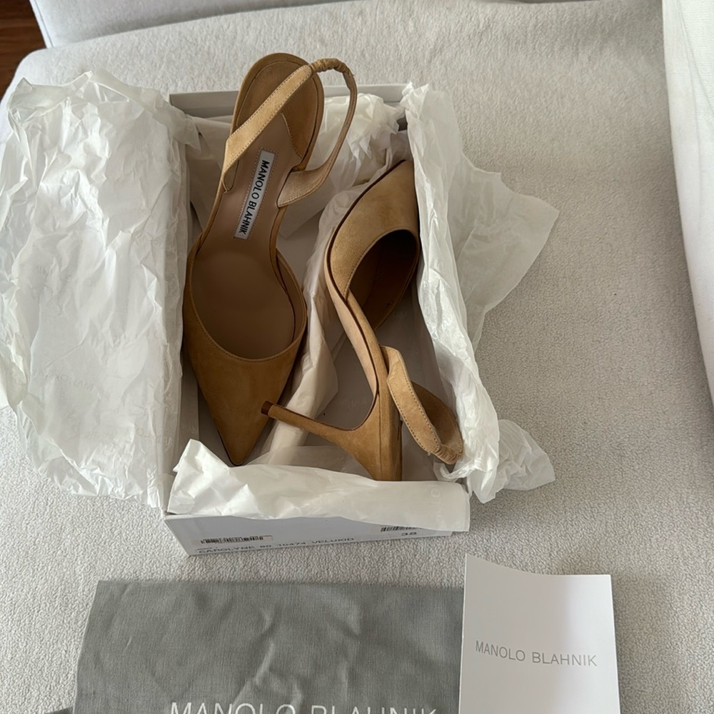 Manolo Blahnik Tan Suede Slingback Pumps - Picture 2 of 4